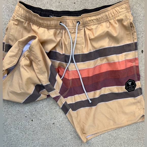 Men's Vissla Board Shorts Multicolor Colorblock M Striped Beach Surf Swim Sun - Picture 5 of 11